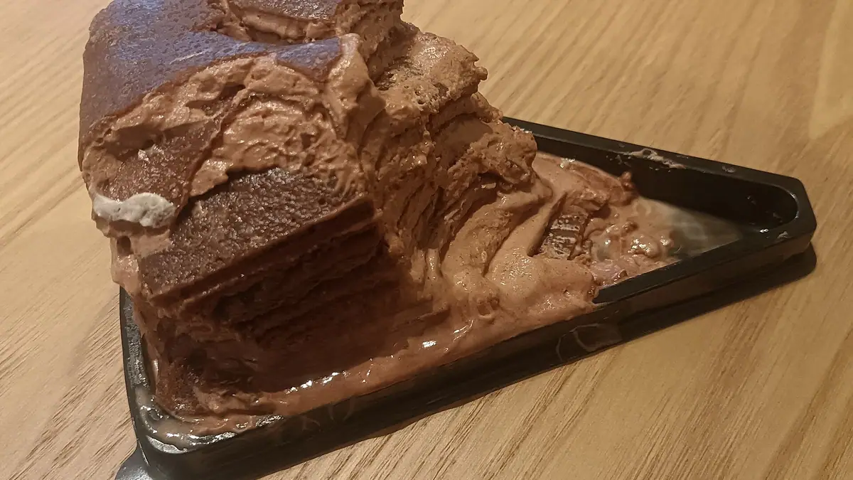 Border Meringues – vegan bakery in Jedburgh town centre